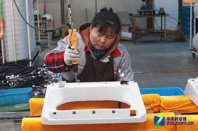 謹小慎微，波輪機蓋安裝不馬虎——帝度BCD-603WD冰箱專業安裝體驗